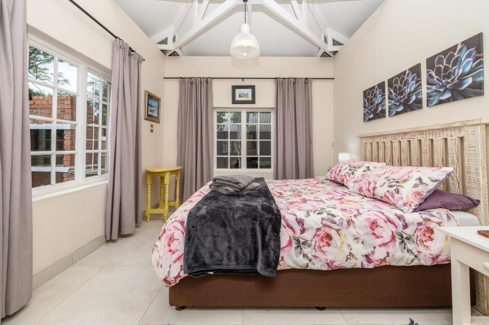 Paradise In The City - Cottage One Port Elizabeth Luaran gambar
